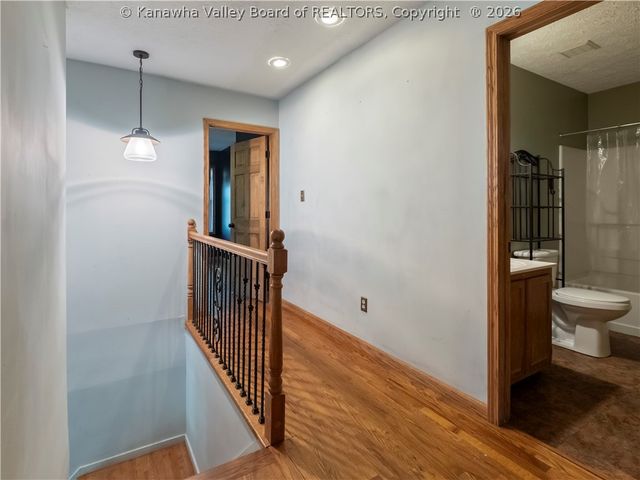 214 Cedar Drive, Scott Depot, WV 25560