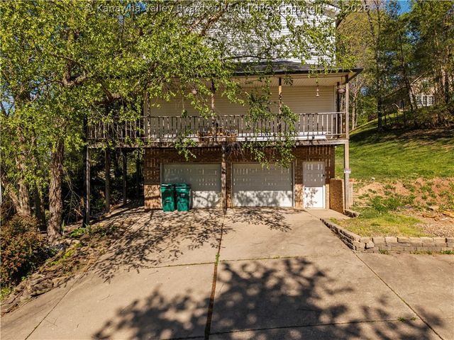 214 Cedar Drive, Scott Depot, WV 25560