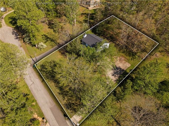 214 Cedar Drive, Scott Depot, WV 25560