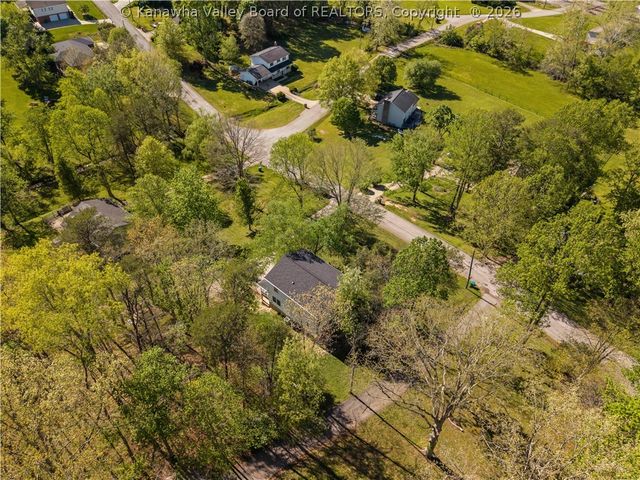 214 Cedar Drive, Scott Depot, WV 25560