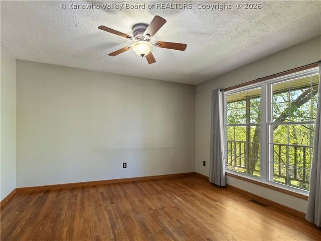 214 Cedar Drive, Scott Depot, WV 25560