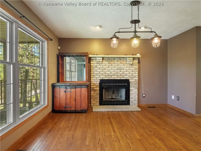 214 Cedar Drive, Scott Depot, WV 25560