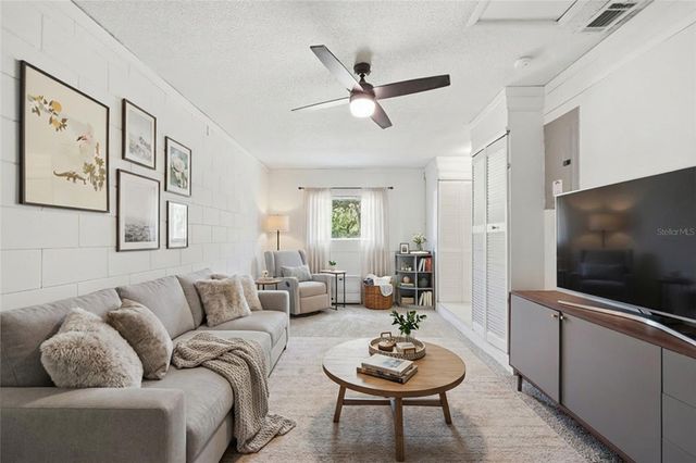 112 ALEXANDRIA AVENUE, Minneola, FL 34715