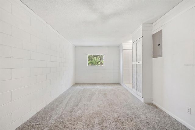 112 ALEXANDRIA AVENUE, Minneola, FL 34715