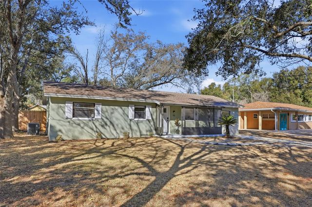 112 ALEXANDRIA AVENUE, Minneola, FL 34715