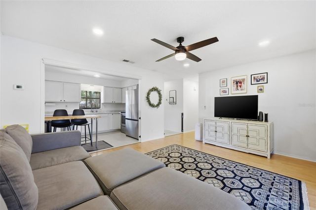 112 ALEXANDRIA AVENUE, Minneola, FL 34715