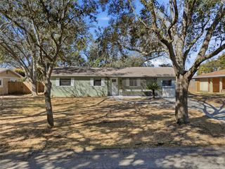 112 ALEXANDRIA AVENUE, Minneola, FL 34715
