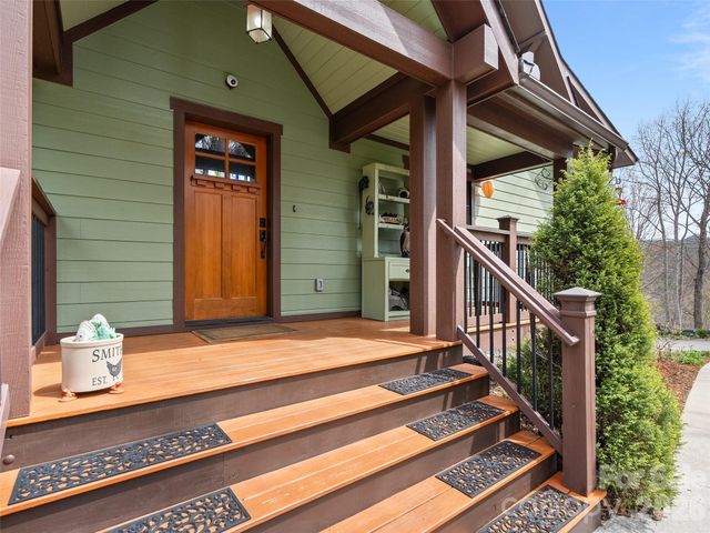 711 Winfield Drive, Clyde, NC 28721