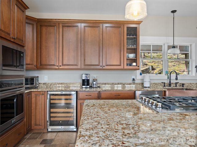 711 Winfield Drive, Clyde, NC 28721