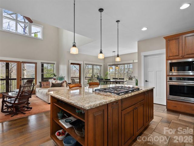 711 Winfield Drive, Clyde, NC 28721