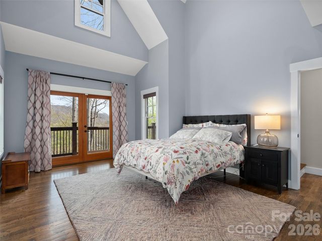 711 Winfield Drive, Clyde, NC 28721