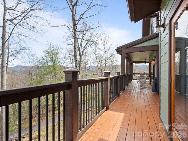 711 Winfield Drive, Clyde, NC 28721
