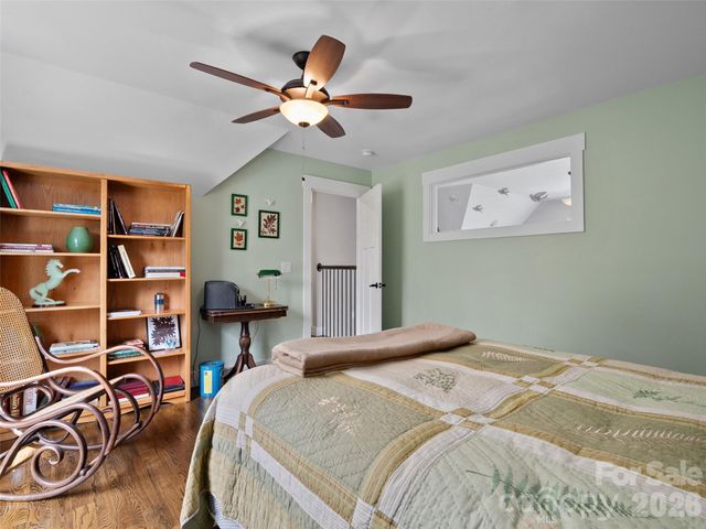 711 Winfield Drive, Clyde, NC 28721