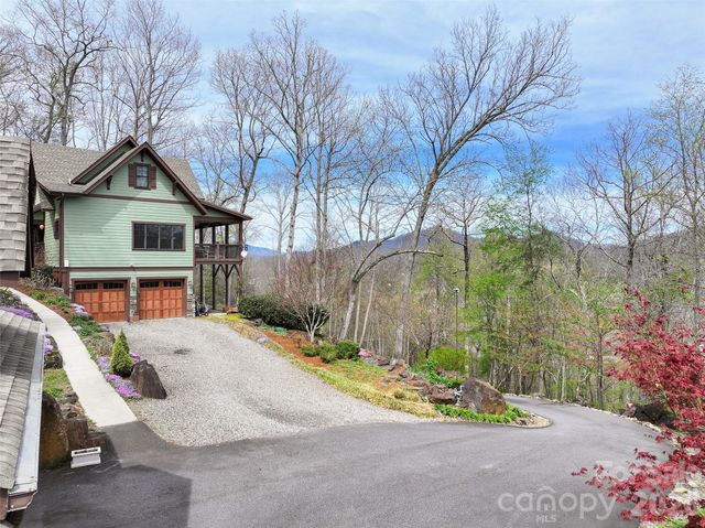 711 Winfield Drive, Clyde, NC 28721