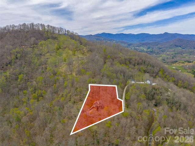711 Winfield Drive, Clyde, NC 28721