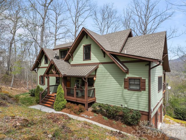 711 Winfield Drive, Clyde, NC 28721