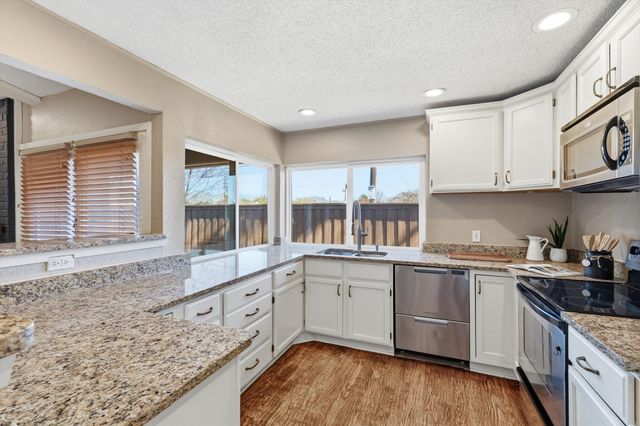 15741 Mapleview Circle, Dallas, TX 75248