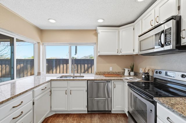 15741 Mapleview Circle, Dallas, TX 75248