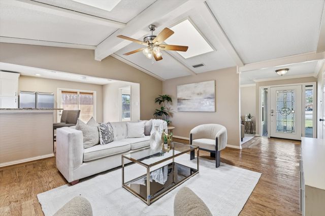 15741 Mapleview Circle, Dallas, TX 75248