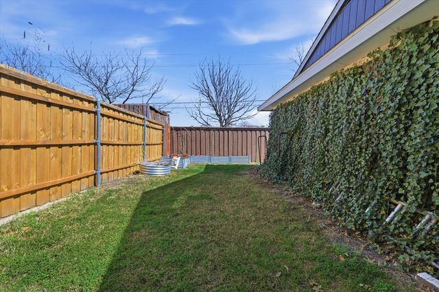 15741 Mapleview Circle, Dallas, TX 75248