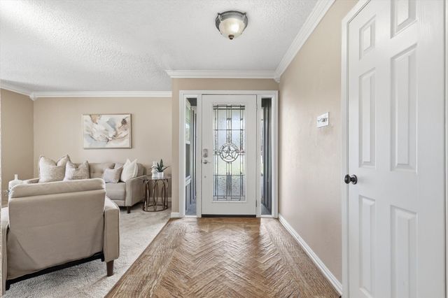 15741 Mapleview Circle, Dallas, TX 75248