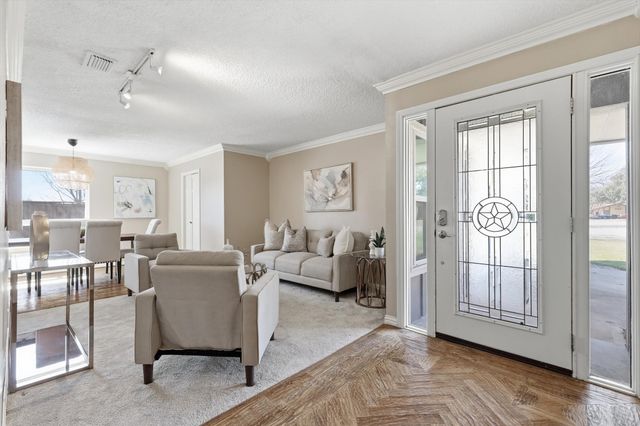 15741 Mapleview Circle, Dallas, TX 75248