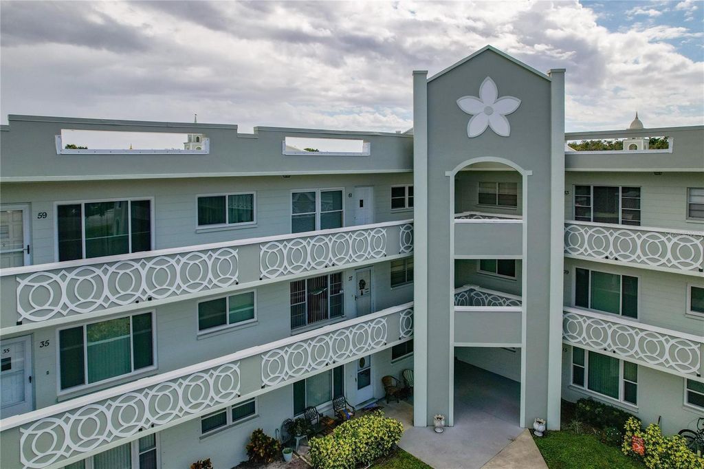 2257 WORLD PARKWAY BOULEVARD W 61, Clearwater, FL 33763