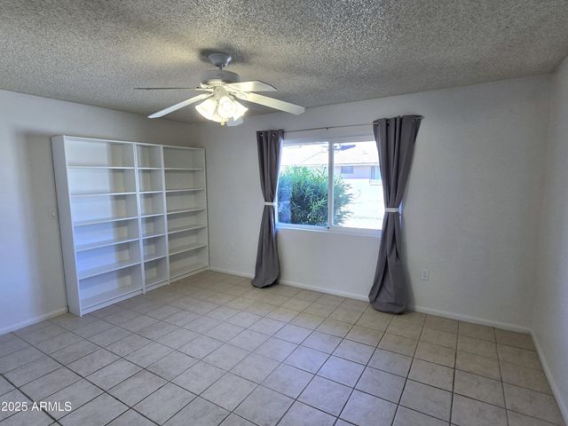 10816 W VENTURI Drive, Sun City, AZ 85351