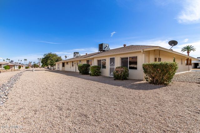 10816 W VENTURI Drive, Sun City, AZ 85351