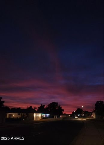 10816 W VENTURI Drive, Sun City, AZ 85351