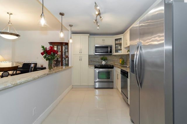 19370 Collins Ave 626, Sunny Isles Beach, FL 33160