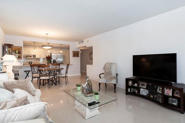19370 Collins Ave 626, Sunny Isles Beach, FL 33160