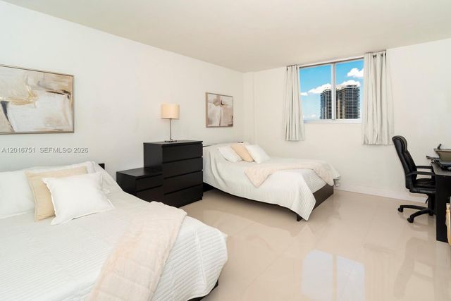 19370 Collins Ave 626, Sunny Isles Beach, FL 33160