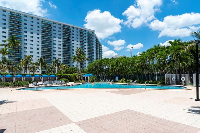 19370 Collins Ave 626, Sunny Isles Beach, FL 33160