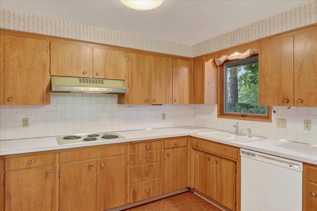 204 W 33rd Ave, Spokane, WA 99203