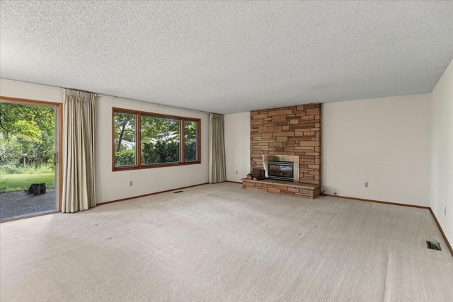 204 W 33rd Ave, Spokane, WA 99203