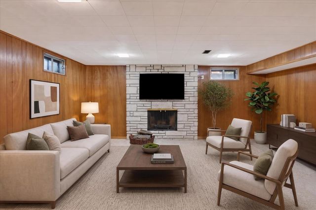 204 W 33rd Ave, Spokane, WA 99203