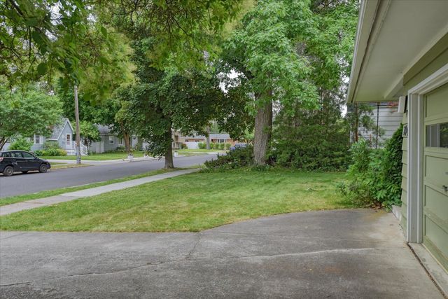 204 W 33rd Ave, Spokane, WA 99203