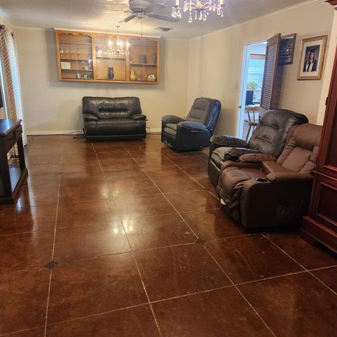 226 East 28th Street, Cut Off, LA 70345