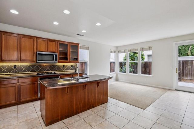 529 Plum Blossom Lane, Campbell, CA 95008