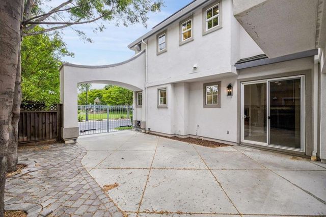529 Plum Blossom Lane, Campbell, CA 95008