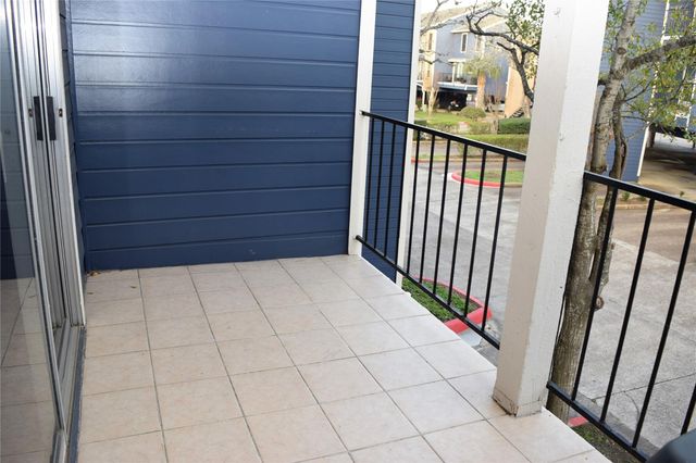 18511 Egret Bay Boulevard 505, Webster, TX 77058