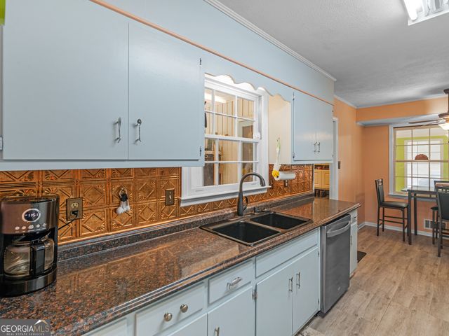 329 Pine Street, Barnesville, GA 30204