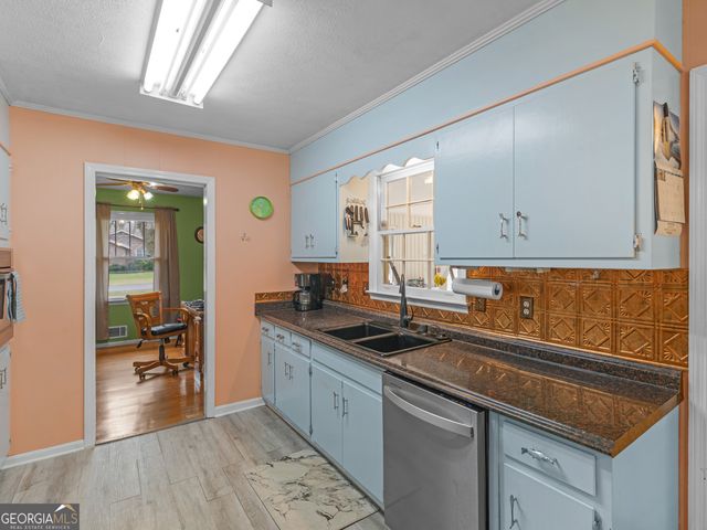 329 Pine Street, Barnesville, GA 30204