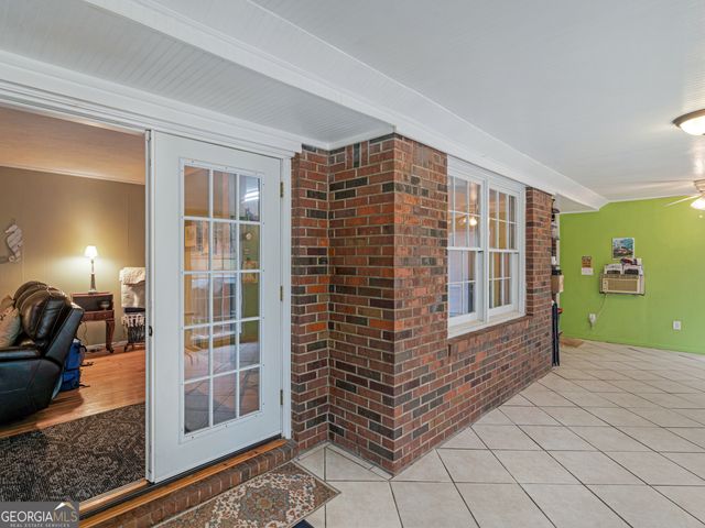 329 Pine Street, Barnesville, GA 30204