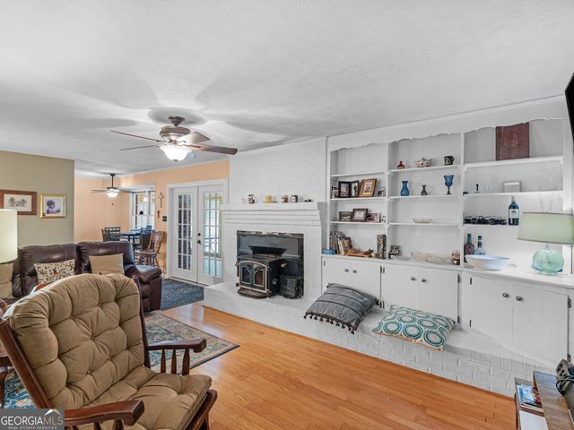 329 Pine Street, Barnesville, GA 30204