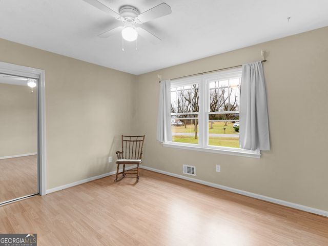 329 Pine Street, Barnesville, GA 30204