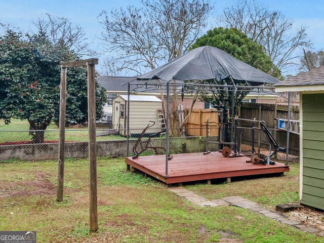 329 Pine Street, Barnesville, GA 30204