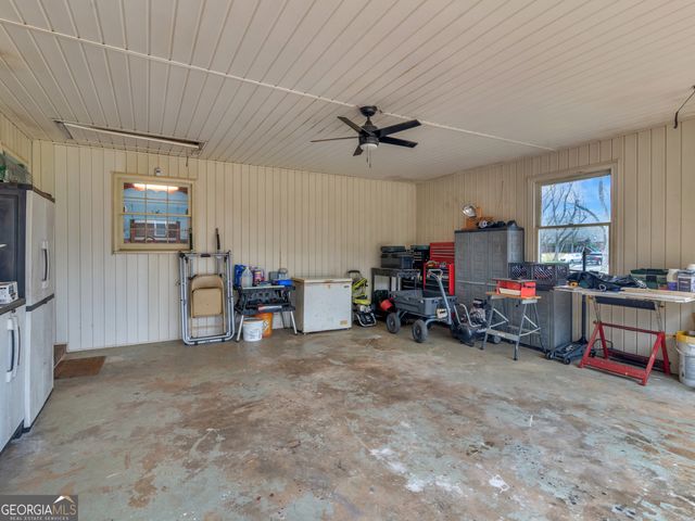 329 Pine Street, Barnesville, GA 30204