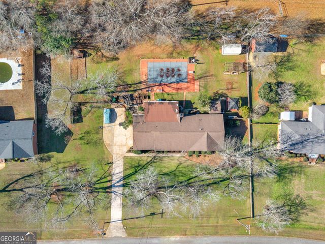 329 Pine Street, Barnesville, GA 30204